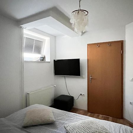 Lovely Basement Rental Блед Экстерьер фото